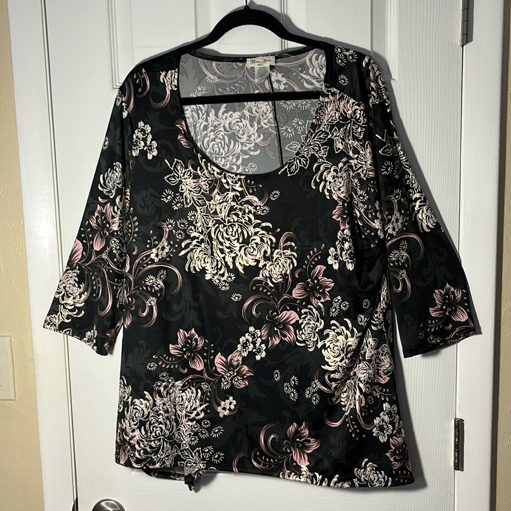 Brittany Black woman’s pullover tunic top black pink floral 3/4 sleeve hi low 3X